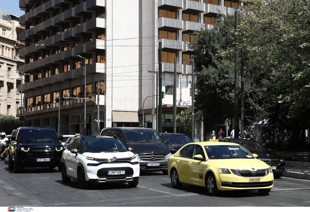 Σύσκεψη υπό τον Μητσοτάκη για την κυκλοφοριακή ασφυξία στους δρόμους της Αττικής – Οι προτάσεις για την Αθήνα που εξετάζονται