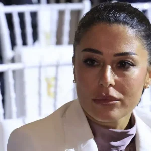 Η Αφροδίτη Λατινοπούλου ζήτησε μόνη της την άρση της ασυλίας της από την πρόεδρο του Ευρωπαϊκού Κοινοβουλίου, Ρομπέρτα Μέτσολα