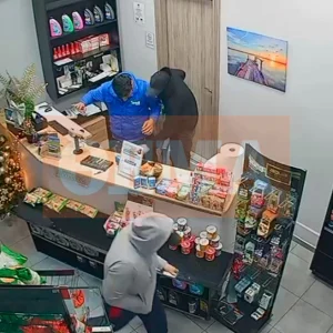 Δύο προφυλακίσεις για το κύκλωμα που λήστευε μίνι μάρκετ και πρατήρια καυσίμων στην Αττική