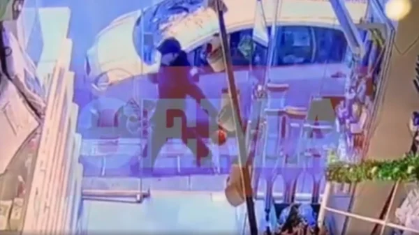 Νέα μαρτυρία για τη 16χρονη Λόρα από κοσμηματοπώλη στου Ζωγράφου: Με ρώτησε αν αγοράζω χρυσό και μου ζήτησε να της καλέσω ταξί