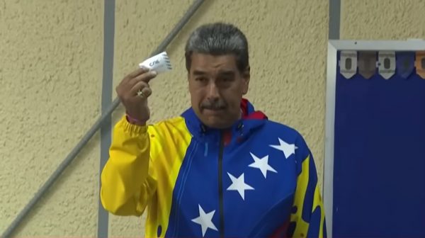 Νικολάς Μαδούρο: Αναλυτικά το κατηγορητήριο κατά του προέδρου της Βενεζουέλας – Διώκεται για ναρκωτικά, όπλα και τρομοκρατία