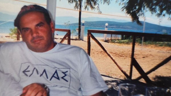 «Έφυγε» ο γνωστός επαγγελματίας Μανώλης Σουργιαδάκης - Ο «Μανόλο» της Λαμίας δεν είναι πια μαζί μας