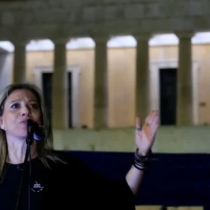 Μαρία Καρυστιανού: Δεν θα ανεχθώ οποιονδήποτε στηλιτεύει τον αγώνα μου – Αν μου ζητηθεί, θα παραιτηθώ από τον σύλλογο για τα Τέμπη