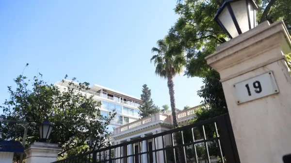 ΚΥΣΕΑ: Παρατείνεται η θητεία των αρχηγών ΓΕΣ, ΓΕΝ και ΓΕΑ