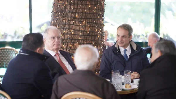 Ο Κυριάκος Μητσοτάκης αποκάλυψε ότι ο γιος του Κωνσταντίνος έκανε πρόταση γάμου στη Μαρία Σάκκαρη