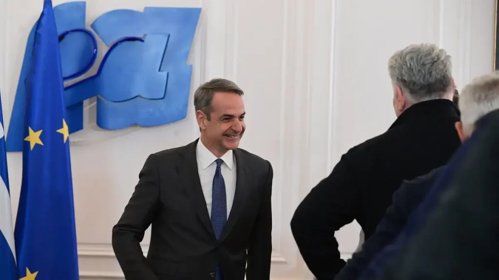 Μητσοτάκης: Βελτιώσεις σε πετρέλαιο και ρεύμα, επιτάχυνση αποζημιώσεων του ΕΛΓΑ και μέτρα για όσους επηρεάστηκαν από την Ευλογιά – «Δε θα ανεχθούμε εκβιασμούς από μειοψηφίες»