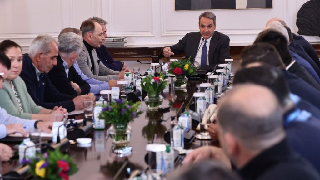 Τι κέρδισαν οι αγρότες στο ραντεβού με τον Πρωθυπουργό - Το μήνυμα στους «σκληρούς» των μπλόκων - ΒΙΝΤΕΟ