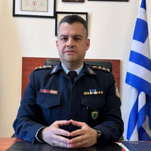 Παραμένει επικεφαλής στη Διεύθυνση Αστυνομίας Σάμου, ο Λαμιώτης Γιώργος Μπράνης