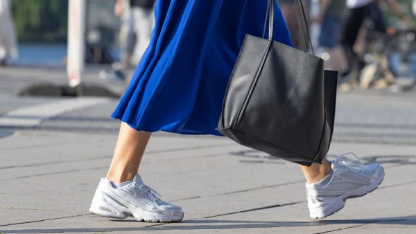 New Balance γυναικεία: Η αποθέωση του retro running σε ένα παπούτσι