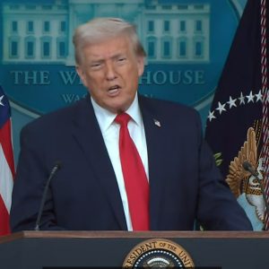 Live η συνέντευξη τύπου του Ντόναλντ Τραμπ