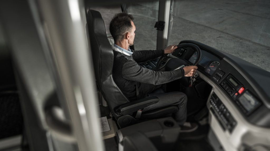 Λαμία: Ζητείται οδηγός τουριστικού λεωφορείου για μόνιμη εργασία