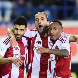 Ατρόμητος – Ολυμπιακός 0-2: Επιστροφή στην κορυφή με Μαρτίνς και Ταρέμι