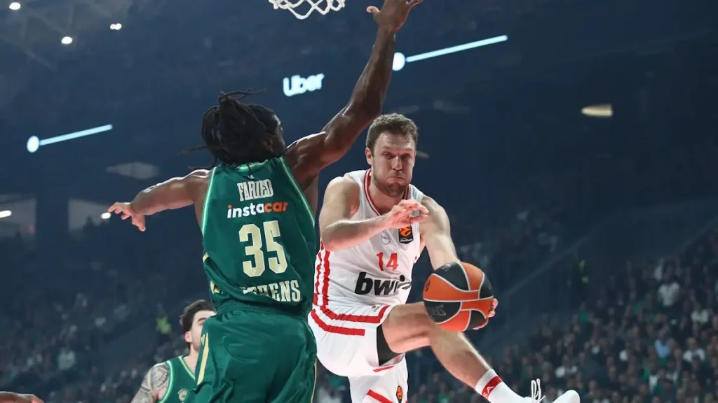 Οι διαιτητές των αγώνων Εφές – Ολυμπιακός και Μακάμπι – Παναθηναϊκός