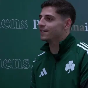 Ο Παναθηναϊκός ανακοίνωσε τον Παύλο Παντελίδη: «Δικαίωση η μετεγγραφή μου, είναι πολύ βαριά η φανέλα»