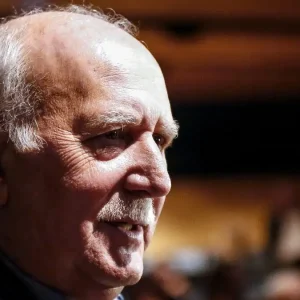 Γιώργος Παπαδάκης: Στο Αποτεφρωτήριο Ριτσώνας η κηδεία του - Δείτε live