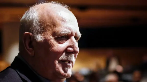 Γιώργος Παπαδάκης: Ο πολιτικός κόσμος αποχαιρετά τον «πατριάρχη» της πρωινής ενημέρωσης