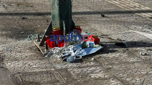 Θρήνος στην Πάτρα: Λουλούδια και κεριά άφησαν συγγενείς και φίλοι στο σημείο όπου σκοτώθηκαν ο 19χρονος και η 17χρονη (ΒΙΝΤΕΟ-ΦΩΤΟ)