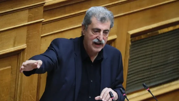 Παύλος Πολάκης για Μαρία Καρυστιανού και Νικόλα Φαραντούρη: «Με αυτά που ακούμε θα πάρουμε τα βουνά στο τέλος»