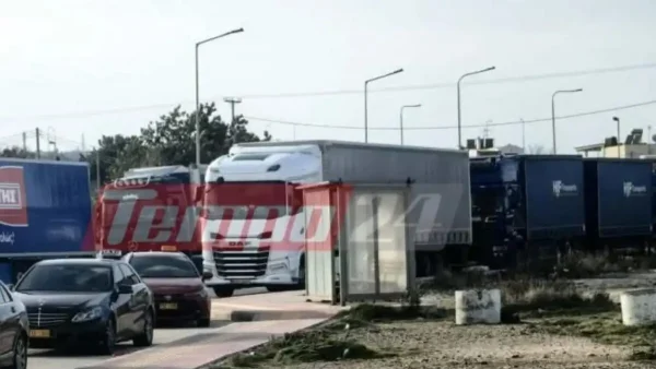 Προβλήματα στην Πάτρα από τους θυελλώδεις ανέμους: Κλειστό το Πορθμείο στο Ρίο, απαγορευτικό για τα φορτηγά στη γέφυρα