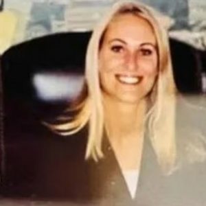 Αμερικανίδα βρέθηκε νεκρή σε πτήση προς το Ηνωμένο Βασίλειο, αφού αποκοιμήθηκε στον ώμο της μητέρας της