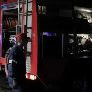 Φωτιά σε κτίριο στα Πατήσια