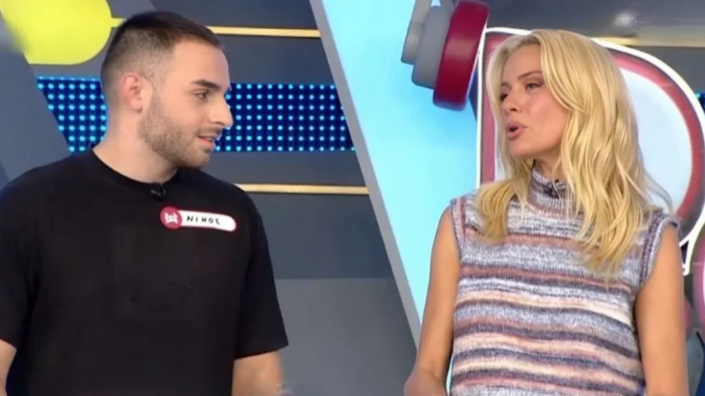 Απίθανος παίκτης στο Ρουκ Ζουκ φλέρταρε τη Μακρυπούλια μετά από χειροφίλημα: «Ας φάω τα νιάτα μου ρε Ζέτα, θα φύγουμε μαζί με σένα»