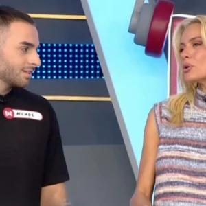 Απίθανος παίκτης στο Ρουκ Ζουκ φλέρταρε τη Μακρυπούλια μετά από χειροφίλημα: «Ας φάω τα νιάτα μου ρε Ζέτα, θα φύγουμε μαζί με σένα»