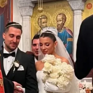 Σάκης Κατσούλης και Μαριαλένα Ρουμελιώτη παντρεύτηκαν λίγους μήνες πριν υποδεχτούν το πρώτο τους παιδί – Δείτε εικόνες και βίντεο