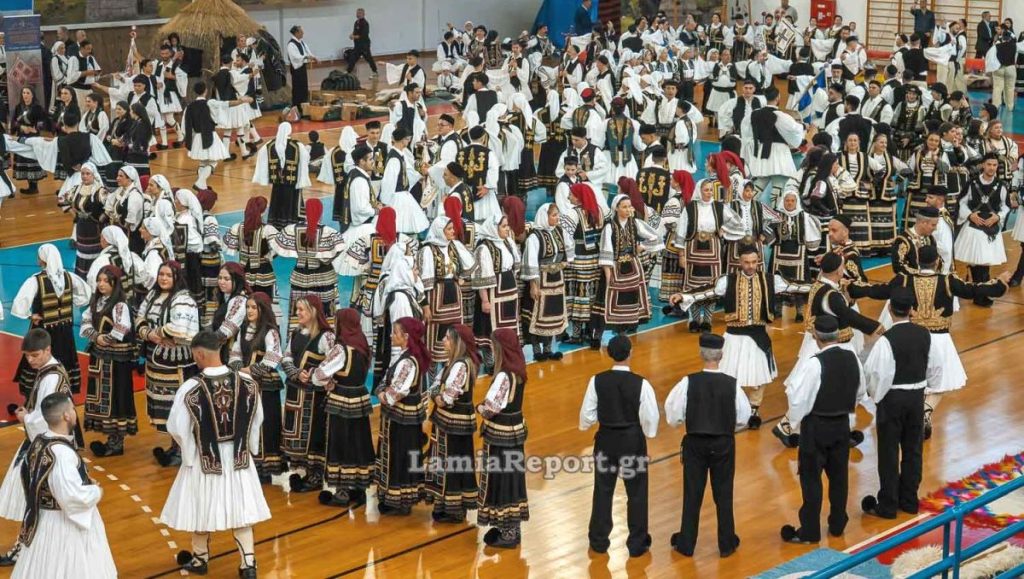 Στη Λαμία με μεγάλη επιτυχία η εκδήλωση των Σαρακατσαναίων «Βασιλόκλουρα - Μπουκβάλα 2026» - Δείτε φωτορεπορτάζ