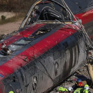 Ισπανία: Ανησυχία για το σιδηροδρομικό δίκτυο - 43 οι νεκροί στην Αδαμούθ, αν επιβεβαιωθεί ο αριθμός των αγνοούμενων