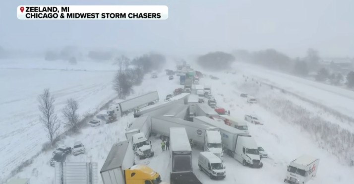 Καραμπόλα 100 αυτοκινήτων στο Μίσιγκαν έπειτα από αρκτική καταιγίδα (BINTEO)