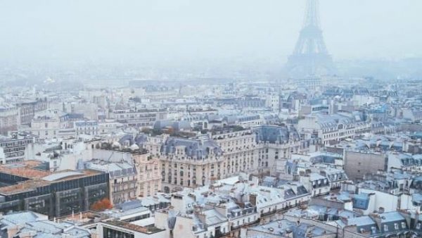 Χωρίς ρεύμα εκατοντάδες χιλιάδες άνθρωποι σε Γαλλία και Βρετανία εξαιτίας της καταιγίδας Γκορέτι