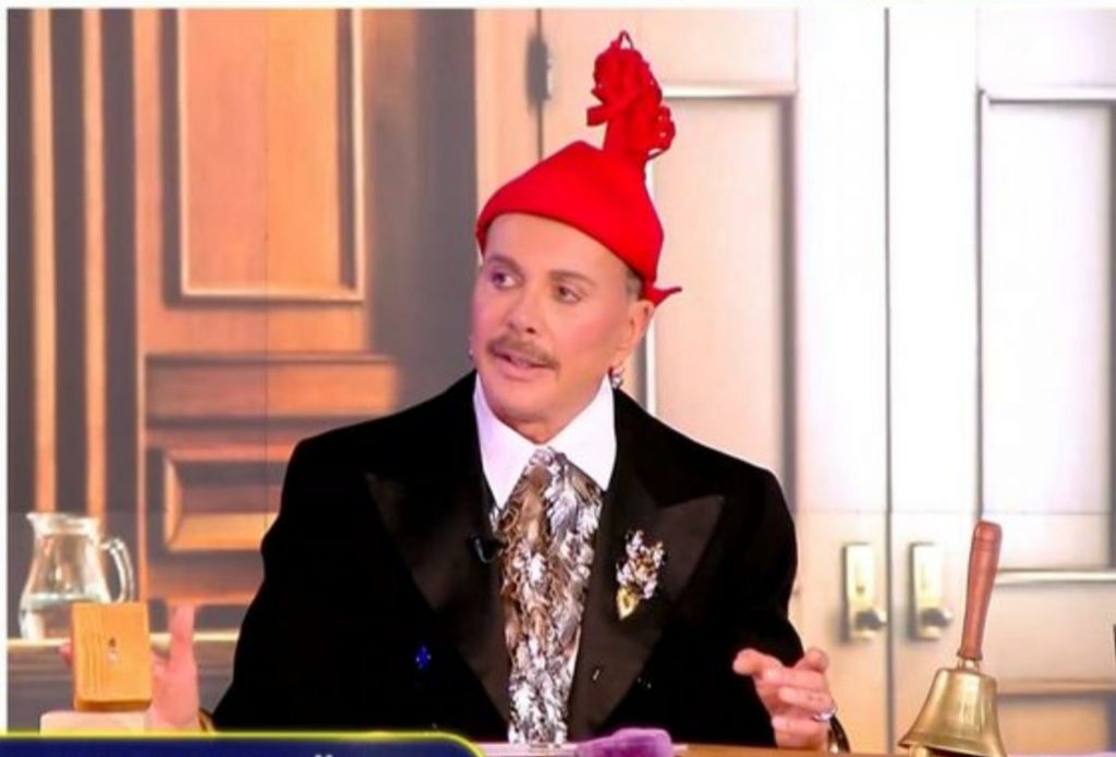 Ο Λάκης Γαβαλάς έκανε... δικαστήριο μόδας: Ποιες γνωστές κυρίες αποθέωσε και ποιες «καταδίκασε»