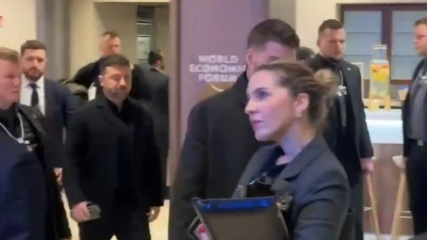 Ξεκίνησε η συνάντηση Τραμπ - Ζελένσκι στο Νταβός