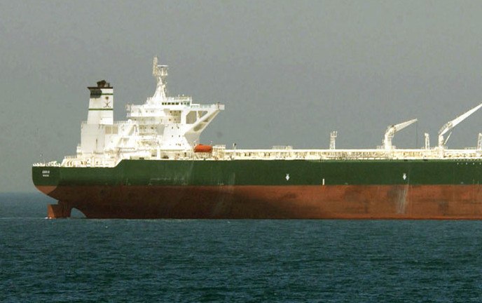 Ένταση στον Βόρειο Ατλαντικό: Ρωσικά πολεμικά πλοία συνοδεύουν δεξαμενόπλοιο της Βενεζουέλας που κυνηγούν οι ΗΠΑ