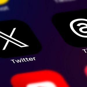 Επανήλθε το Χ μετά από σχεδόν μια ώρα