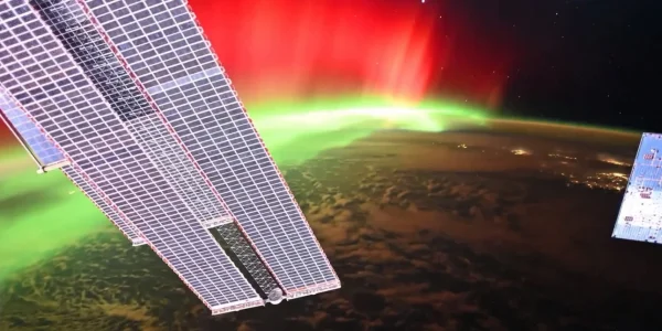 Εντυπωσιακό βίντεο: Δείτε πώς φαίνεται το βόρειο σέλας από το Διάστημα -Στη διάρκεια της ισχυρής ηλεκτρομαγνητικής καταιγίδας