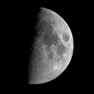 Επιστήμονες ανακάλυψαν γιατί η Σελήνη είναι «διπρόσωπη», νέα στοιχεία φωτίζουν τη σκοτεινή πλευρά της