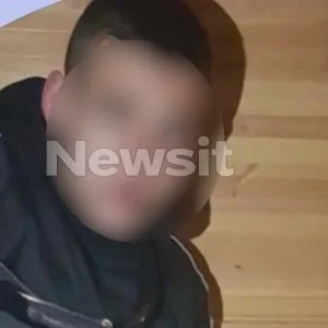 Σέρρες: «Αν έφυγε από τα χέρια μου ζητάω συγγνώμη» λέει μέσα από τα κρατητήρια ο 15χρονος που χτύπησε μέχρι θανάτου τον 17χρονο