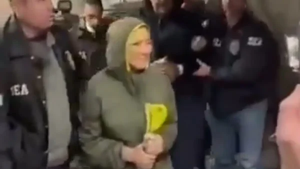 Οι πρώτες εικόνες της συζύγου του Νικολάς Μαδούρο, Σίλια Φλόρες, μετά τη σύλληψή τους στη Βενεζουέλα από τις ΗΠΑ