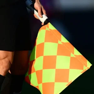 Γυναίκα διαιτητής κατέληξε στο νοσοκομείο μετά από επίθεση σε αγώνα Α’ τοπικού στη Χίο