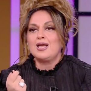 Μουτίδου: "Δεν θα πάρεις ecstasy επειδή άκουσες τον Βαρουφάκη - Το θεωρώ πιο ειλικρινές αυτό που είπε"