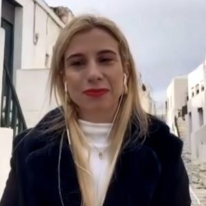 Νικολέττα Χαραλαμπόγλου: Η Σερραία δασκάλα που «ζωντάνεψε» το Δημοτικό Σχολείο στη Φολέγανδρο