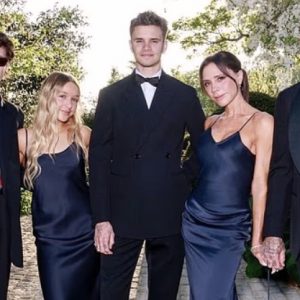 Ξέσπασε ο Μπρούκλιν Μπέκαμ: Οι γονείς μου προσπαθούν να διαλύσουν τη σχέση μου, η μητέρα μου χόρεψε «ανάρμοστα πάνω μου» στη δεξίωση του γάμου μου