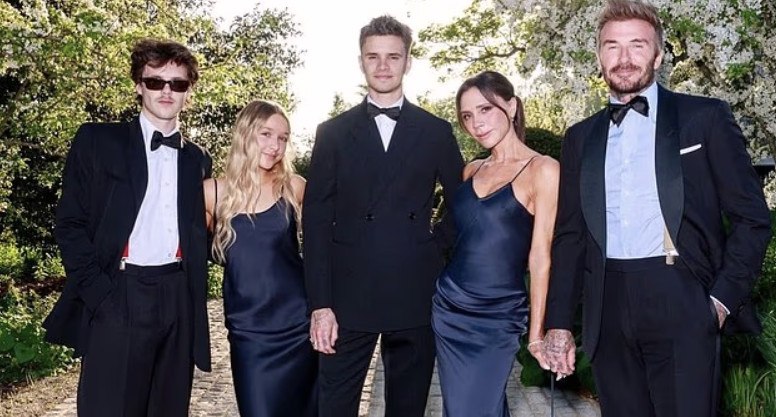 Ξέσπασε ο Μπρούκλιν Μπέκαμ: Οι γονείς μου προσπαθούν να διαλύσουν τη σχέση μου, η μητέρα μου χόρεψε «ανάρμοστα πάνω μου» στη δεξίωση του γάμου μου