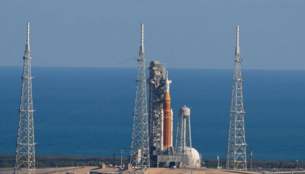 NASA: Αναβάλλεται λόγω καιρού το πρώτο ταξίδι μετά από 50 χρόνια στη Σελήνη