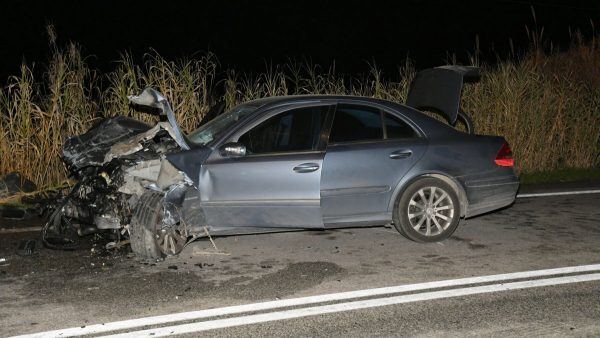 Σφοδρή μετωπική σύγκρουση με έναν νεκρό στο δρόμο Αγιάς - Λάρισας