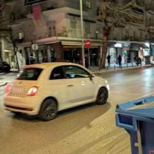 Μπήκε ανάποδα με το αυτοκίνητό του στη Βασιλίσσης Όλγας στη Θεσσαλονίκη (ΒΙΝΤΕΟ)