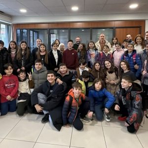 Οι μαθητές του 18ου Δημοτικού Σχολείου Λαμίας άφησαν για λίγο την τάξη και επισκέφθηκαν το LamiaReport