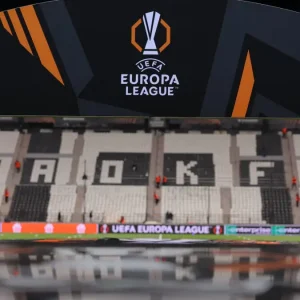 ΠΑΟΚ: Το τρόπαιο του Europa League στην Τούμπα στο παιχνίδι με τη Ρεάλ Μπέτις
